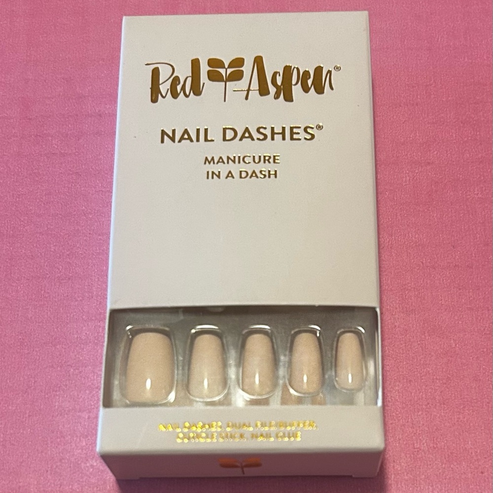 Red Aspen Nail Dashes Manicure Kit WITTEN IN WHITE SANDS NIB